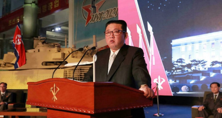 Actos que desafían el dolor militares norcoreanos dan brutal muestra de fuerza, valentía y moral