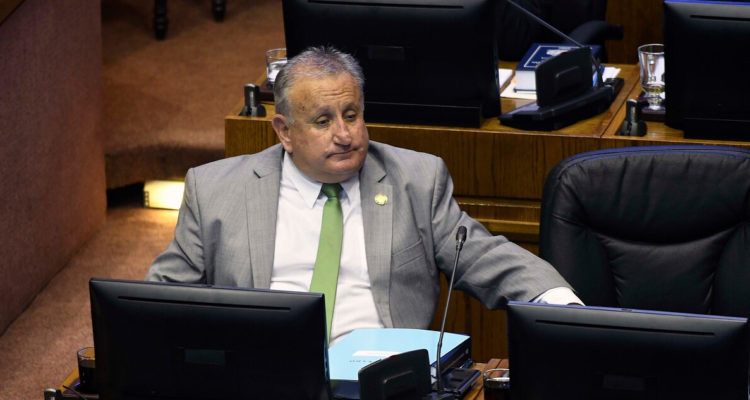 Senador Durana (UDI) asegura que la única forma de votar a favor, es permitir el retiro del 100%