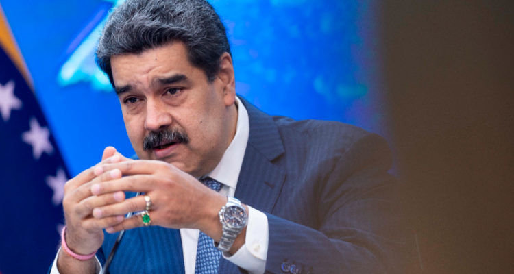 EEUU imputa a 5 presuntos implicados en conspiraciones para robar dinero de programa de Maduro