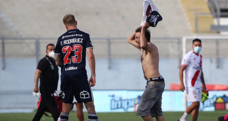 La U condenó agresiones y anuncia nuevo DT