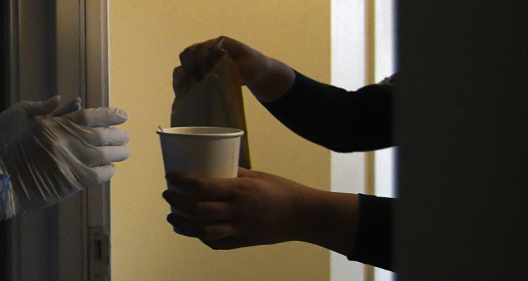 minsal-terminara-cuarentena-viajeros-pcr-negativo