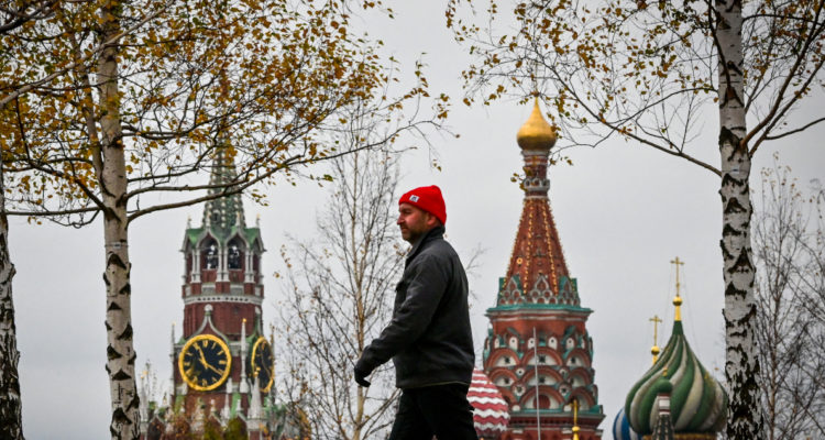 Moscú cierra servicios esenciales en plena hecatombe rusa por el covid-19