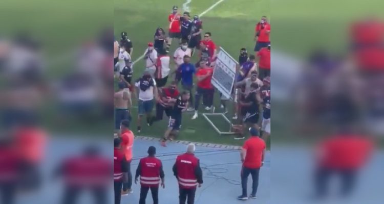 Pablo Aranguiz y su pelea con barristas de la U