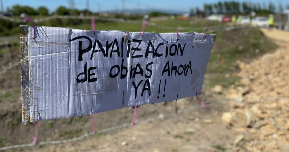 Diputado Félix González acude a Contraloría para paralizar obras en Puente Industrial