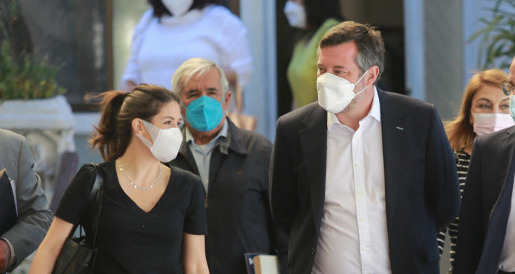 Sichel desestima resultados de encuestas tras nueva caída en los sondeos