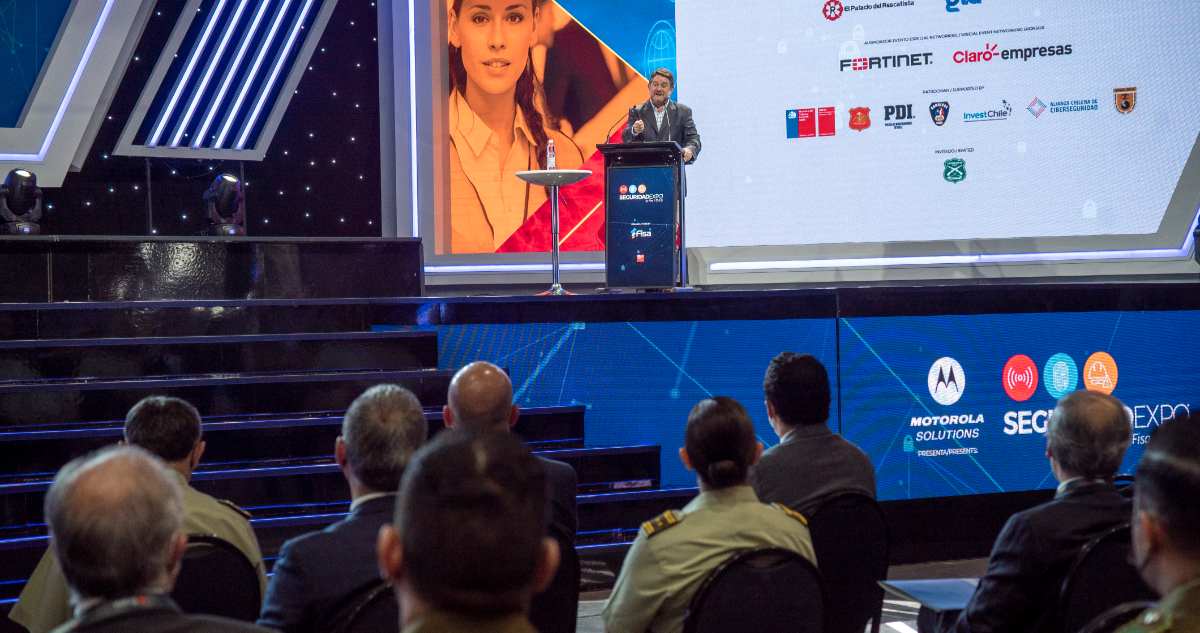 Claudio Orrego en SeguridadExpo
