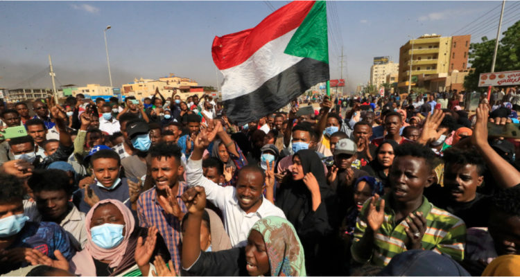 Sudán reportan dos manifestantes muertos y al menos 80 heridos tras protestas por golpe de Estado