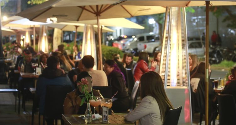 Toda la RM y otras 14 comunas del país retrocederán a fase 3 del Paso a Paso: revisa los cambios