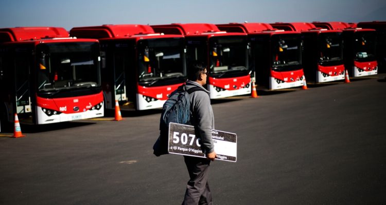 Transantiago incorporará nuevo operador y 1.600 buses nuevos: ¿cómo se beneficiarán los usuarios?