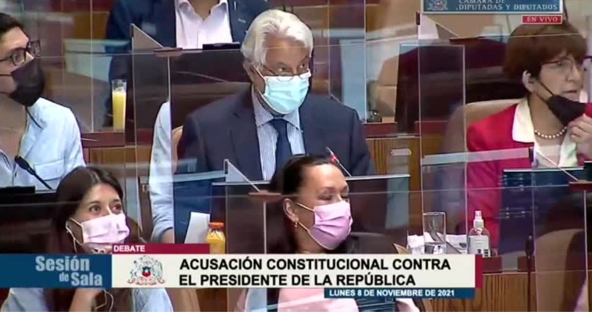 Naranjo intenta frenar sesión