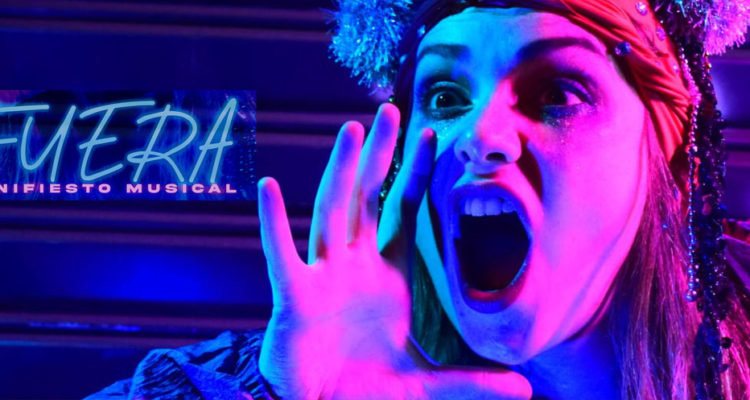 flyer afuera teatro vana en teatro camilo henriquez