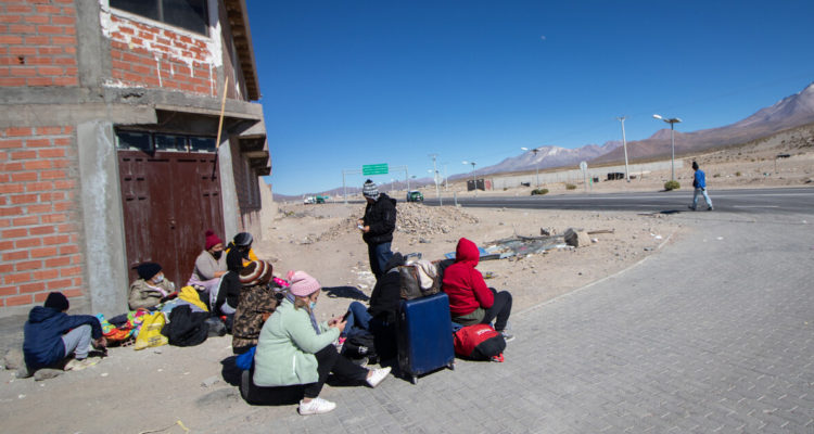 Alcalde de Colchane advierte empeoramiento de crisis migratoria: vecinos están abandonando la ciudad