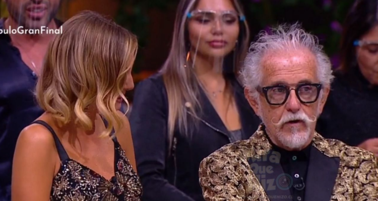 Ennio Carota y micrófono encendido