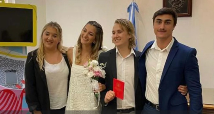 Asiste como testigo y termina casado