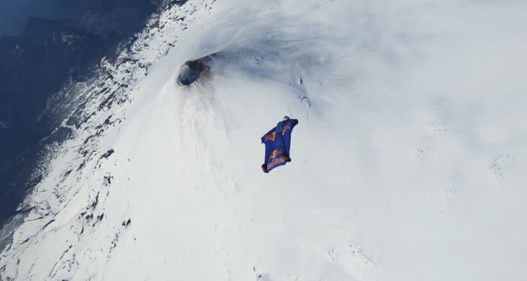Ardilla Alvarez y su vuelo espectacular en Volcan Villarrica