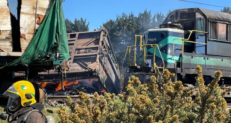 ATAQUE A LOCOMOTORA EN VICTORIA