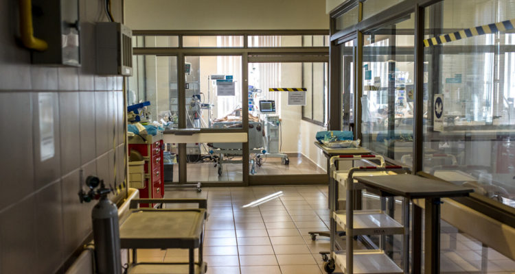 relajo de medidas explicaría aumento de contagios de covid-19 en provincia de Osorno