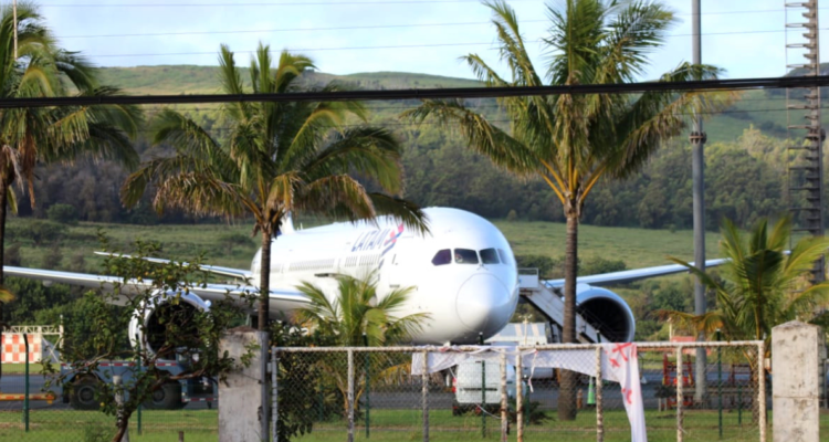 Avión en Rapa Nui