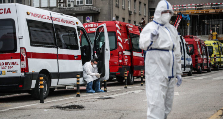 Bélgica reporta primer caso en Europa de nueva variante Ómicron de covid-19