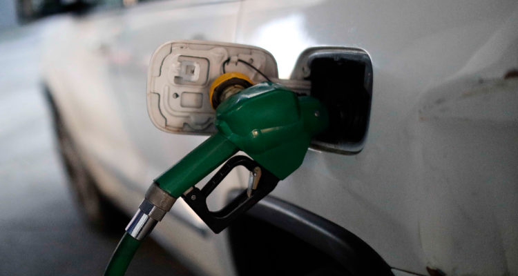 Bencinas siguen al alza Enap confirma aumento de 6,4 $lt. en todos los combustibles