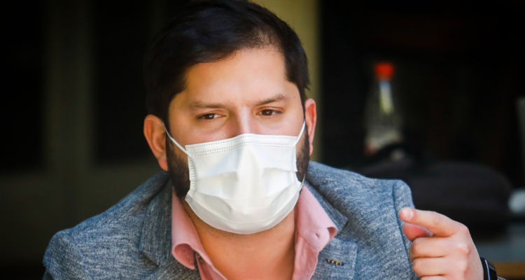 El candidato presidencial de Apruebo Dignidad da positivo a covid-19