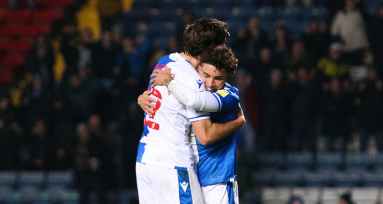 Brereton celebra gol