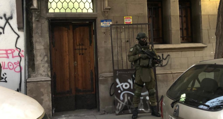 comunes-carabineros-desproporcionados-sede