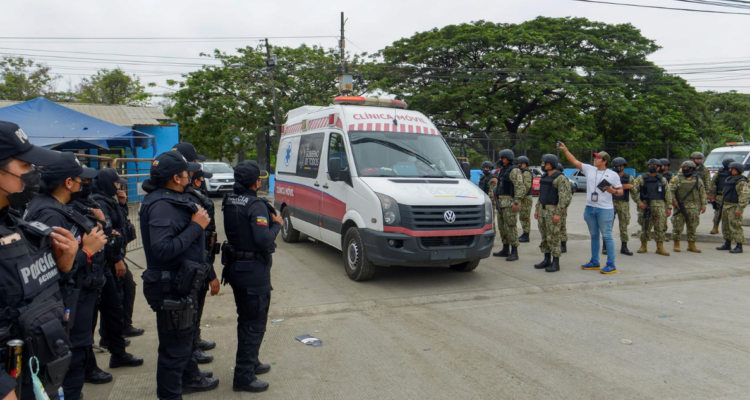 68 muertos deja masacre en cárcel de Ecuador.