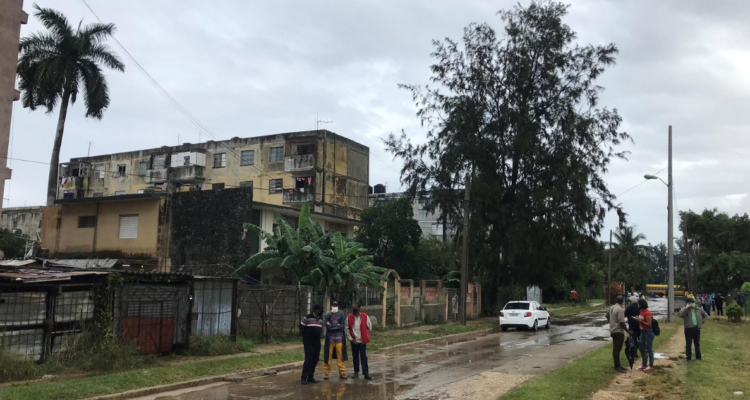 Frontis de una casa en Cuba