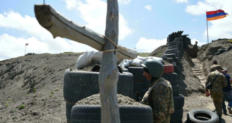 Choques entre Armenia y Azerbaiyán avivan el temor de un nuevo conflicto armado