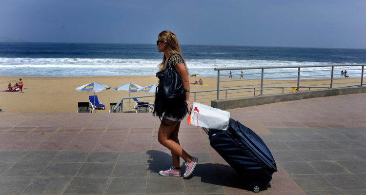 CNC exige al gobierno acciones concretas para disminuir trabas en el ingreso de turistas a Chile