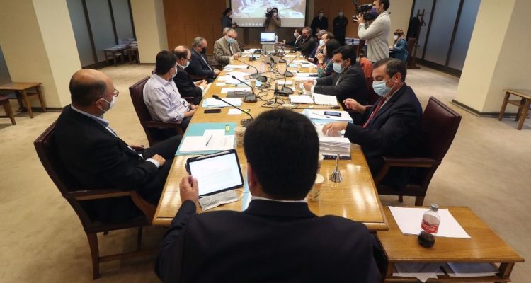 Cuarto retiro: Comisión Mixta propone sesionar por separado