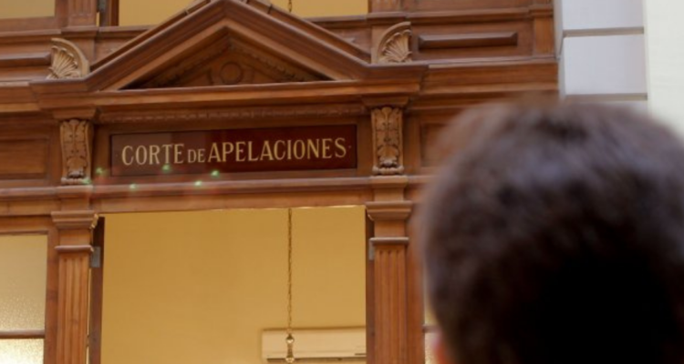 Recurso de amparo por magistrados acusados de prevaricacion