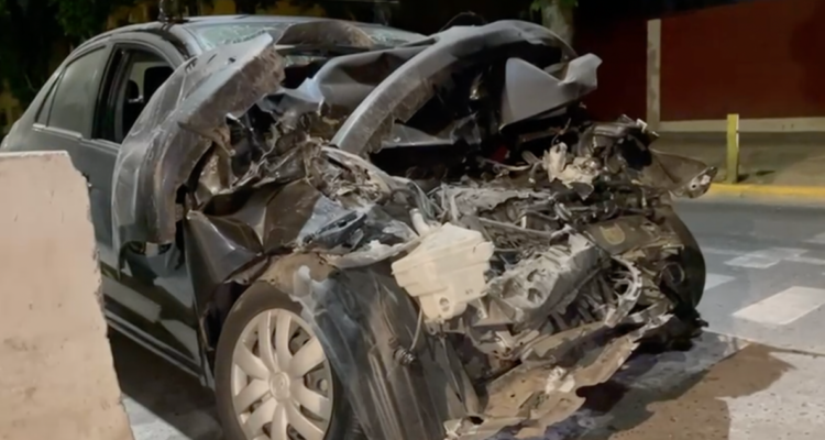 Cuatro adolescentes detenidos por robo de auto en San Bernardo: quedó destruido tras accidente