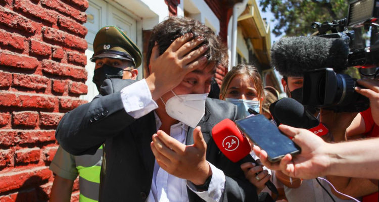 Camarografo CQC acusado de agredir a miembro del comando de ME-O