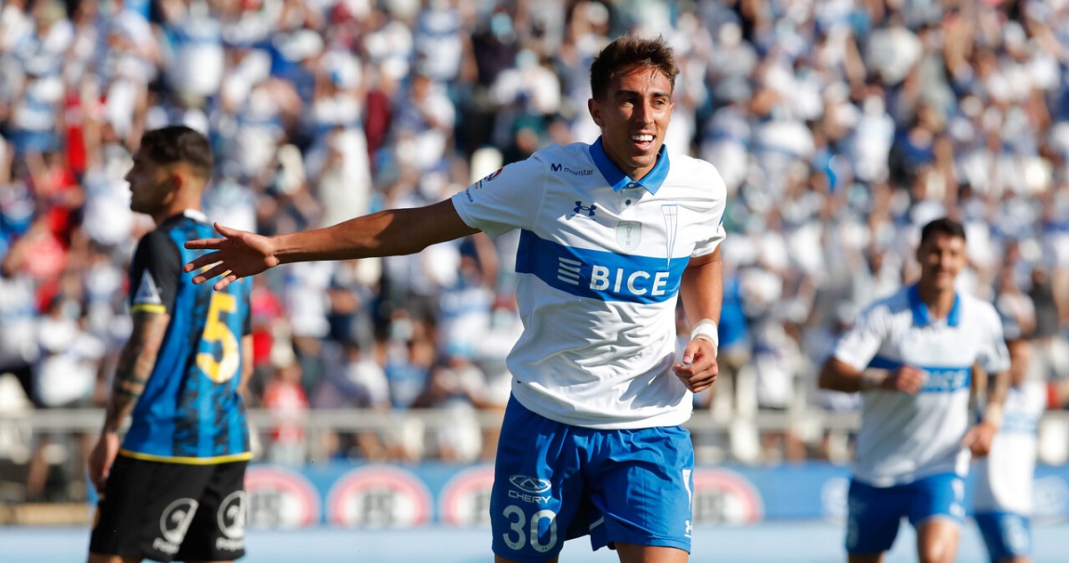Diego Valencia celebra gol a Huachipato