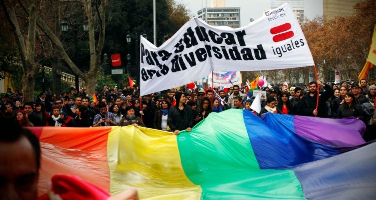 Diputados aprueban matrimonio igualitario