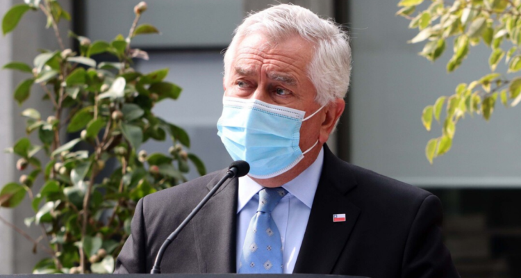 Ministro Paris anuncia apertura de fronteras terrestres