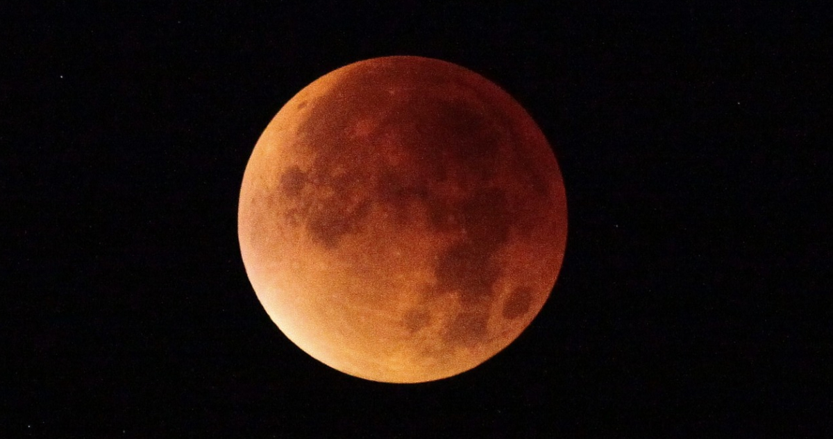 Eclipse Lunar