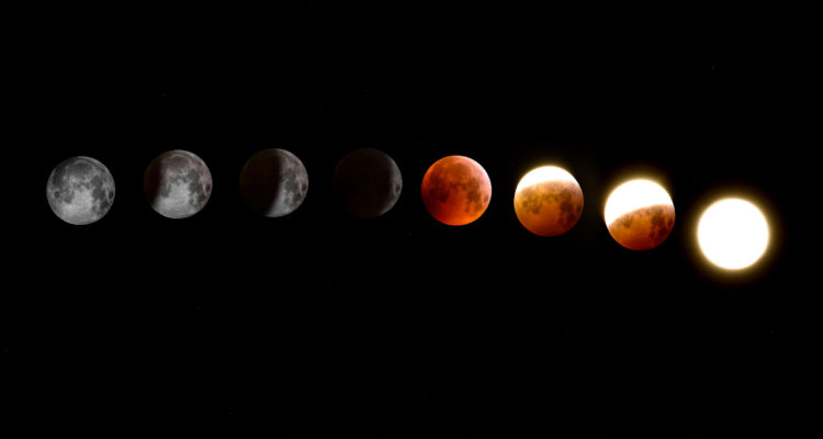 Una fotografía con todas las fases de un eclipse lunar.
