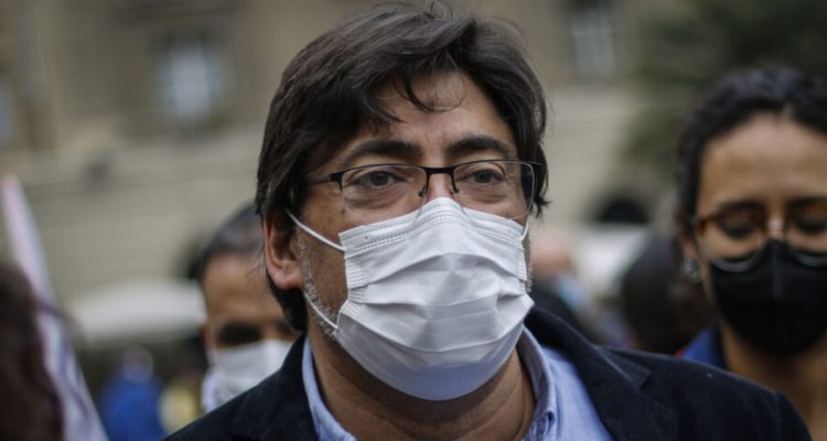 Empresa de factoring se querelló contra Daniel Jadue por giro doloso de cheques