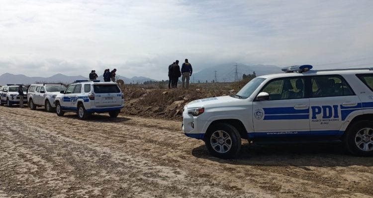 Encuentran osamentas en búsqueda del cuerpo descuartizado de mujer víctima de femicidio en la RM