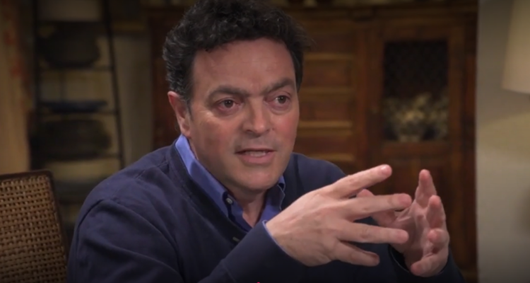 “Se sonrió un poco”: Actor Felipe Izquierdo recuerda última conversación con su padre con Alzheimer