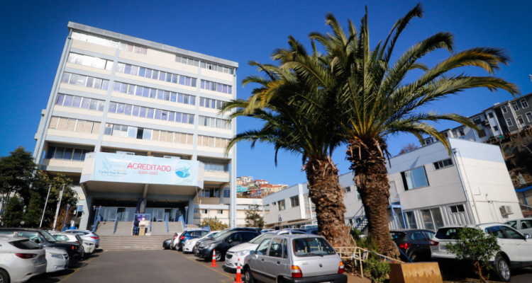 Frontis de Hospital Carlos Van Buren