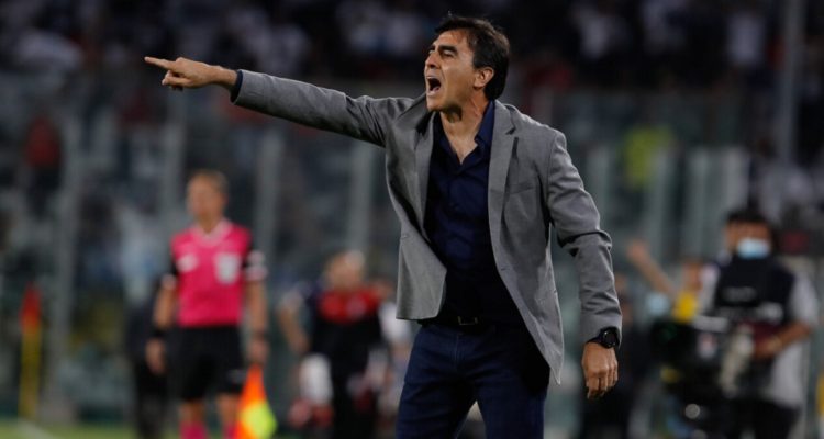 Gustavo Quinteros asegura que Colo Colo “ha sido perjudicado”