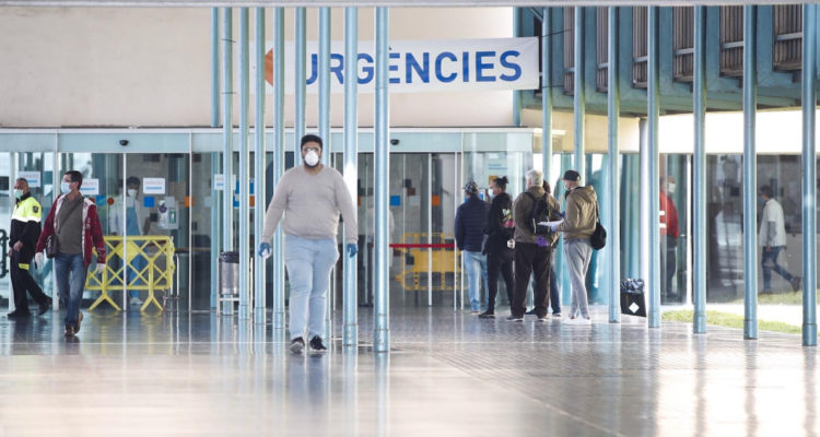 La entrada de urgencias del Hospital del Mar de Barcelona.