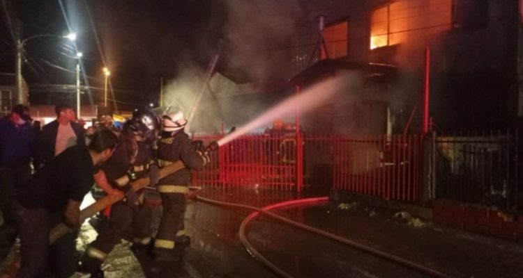 Adulto mayor quemado en incendio sigue a la espera de ser trasladado