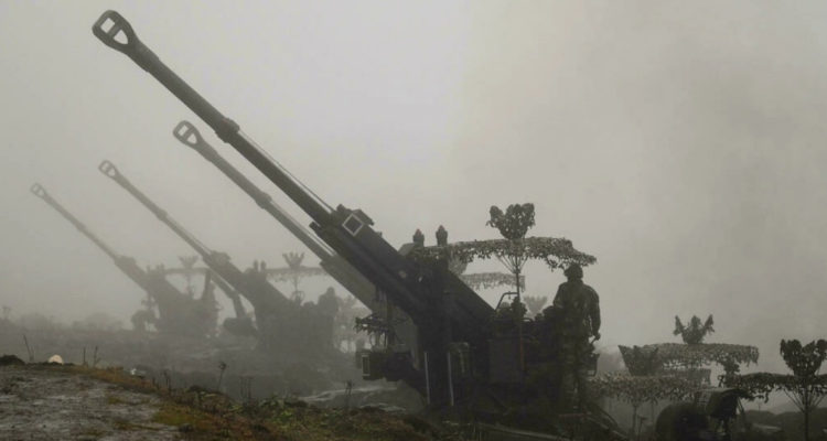 India refuerza su defensa fronteriza en el Himalaya tras enfrentamientos con China