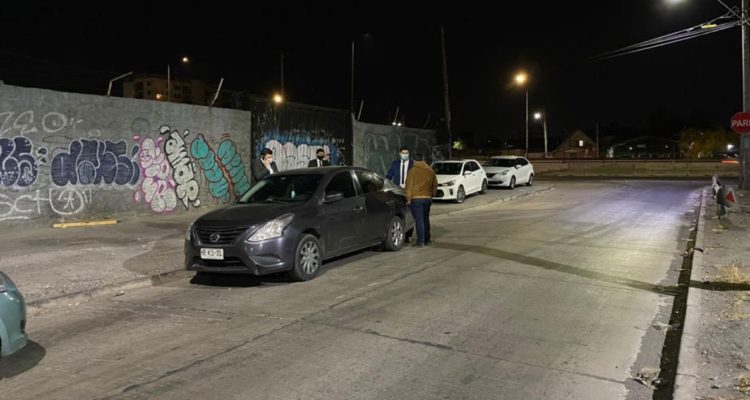 Dos intentos de robos de auto en la RM: uno de ellos fue frustrado a tiros por un carabinero