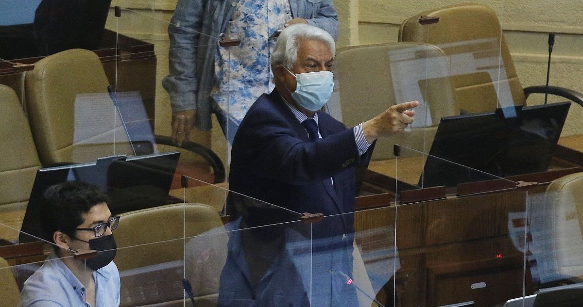Naranjo será llevado a comisión de ética